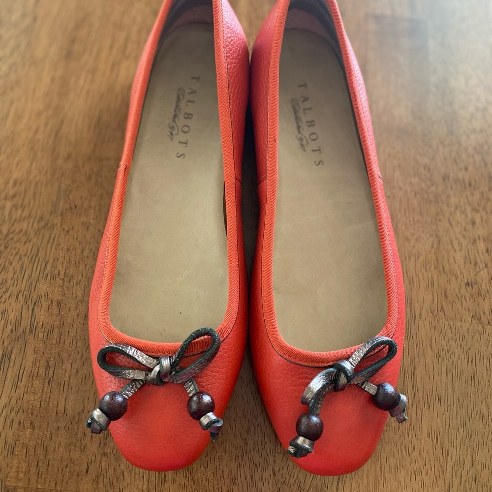 Talbots shoes. EUC. Size 6.5. Made with genuine Leather in Brazil